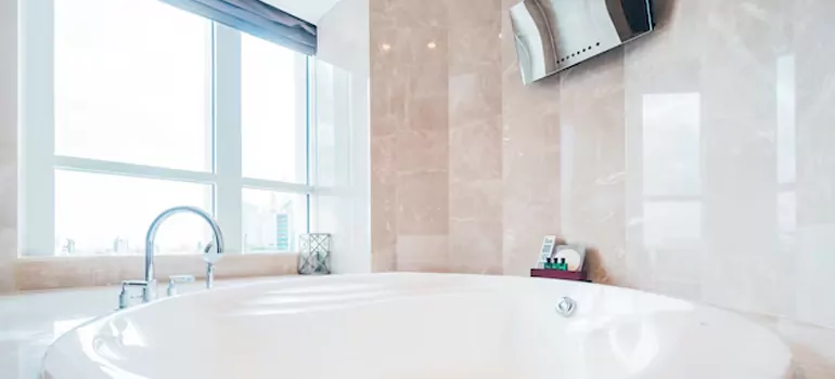 Bathroom Window Coverings in Lehigh Acres, FL